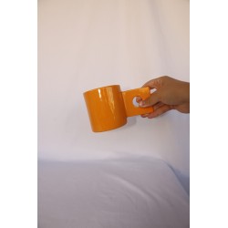 Taza naranja asa cuadrada